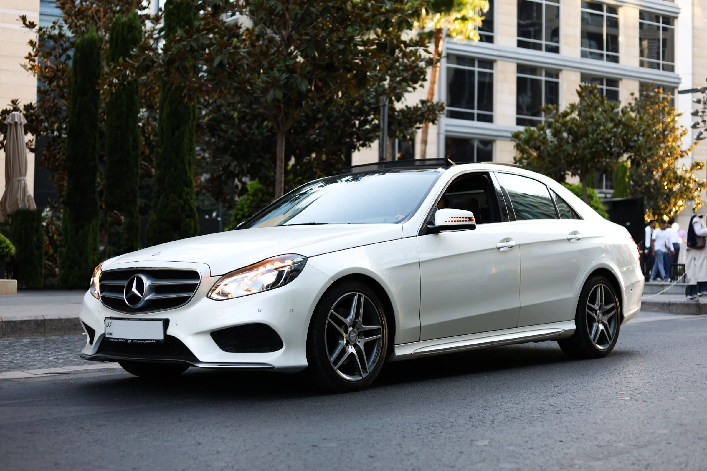 Mercedes E-Class executive car for private hire and airport transfers in London